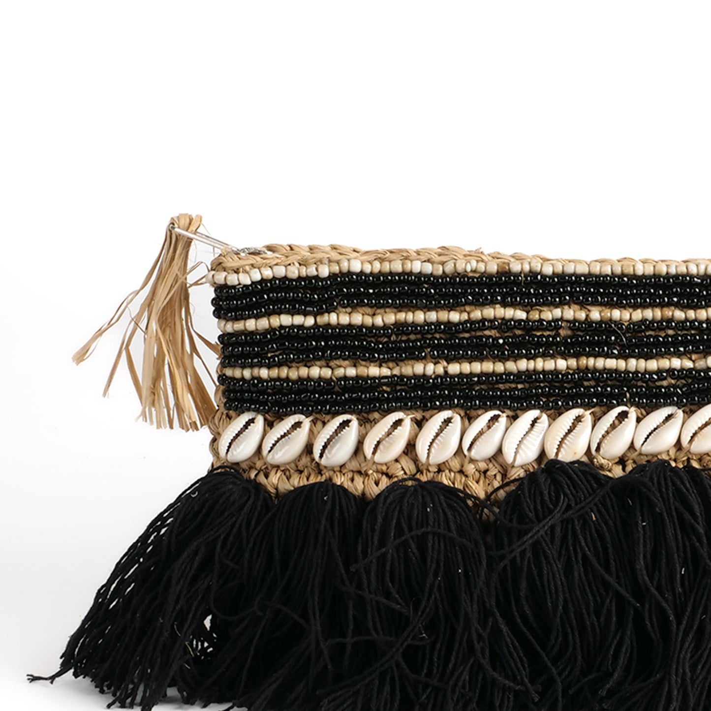 Pochette zippée en raphia perles et coquillages