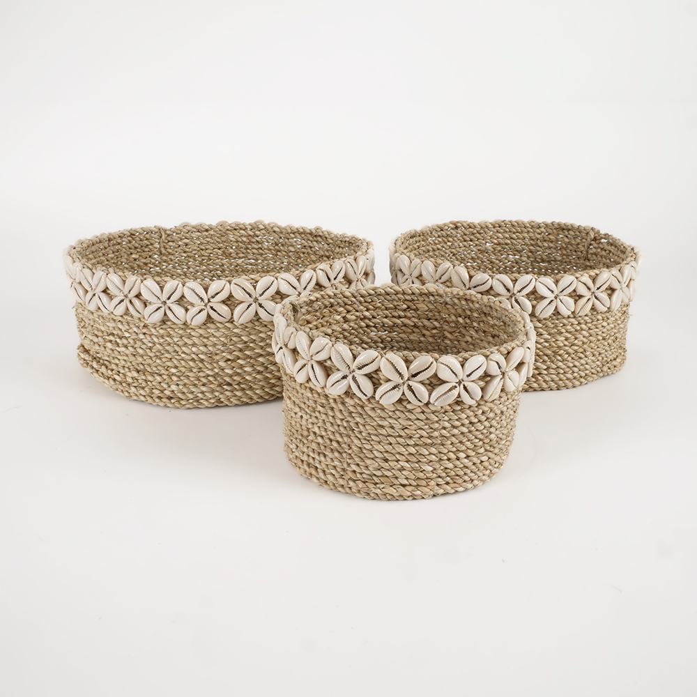 Paniers gigognes avec couronne de coquillages