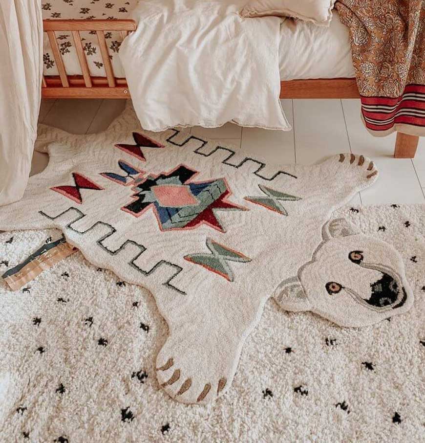 Tapis Doing GOODS ours blanc grand modèle
