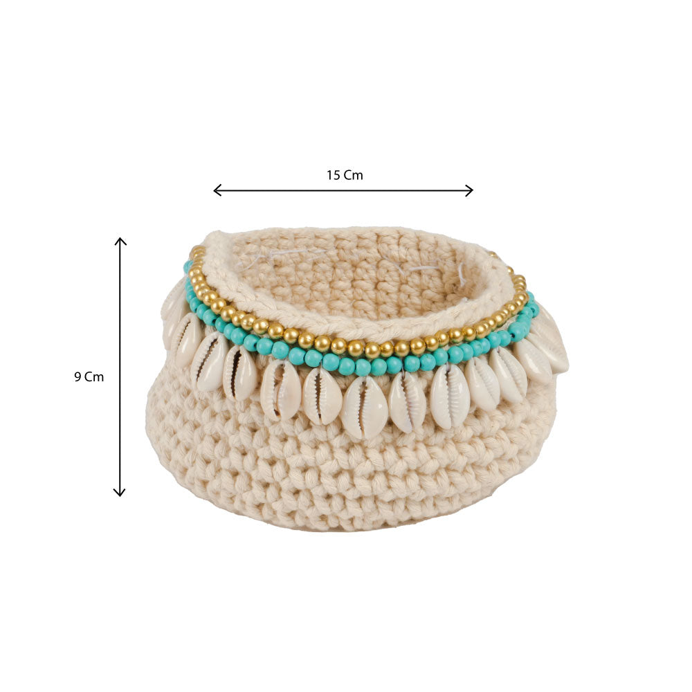 Petit panier orné de coquillages beige