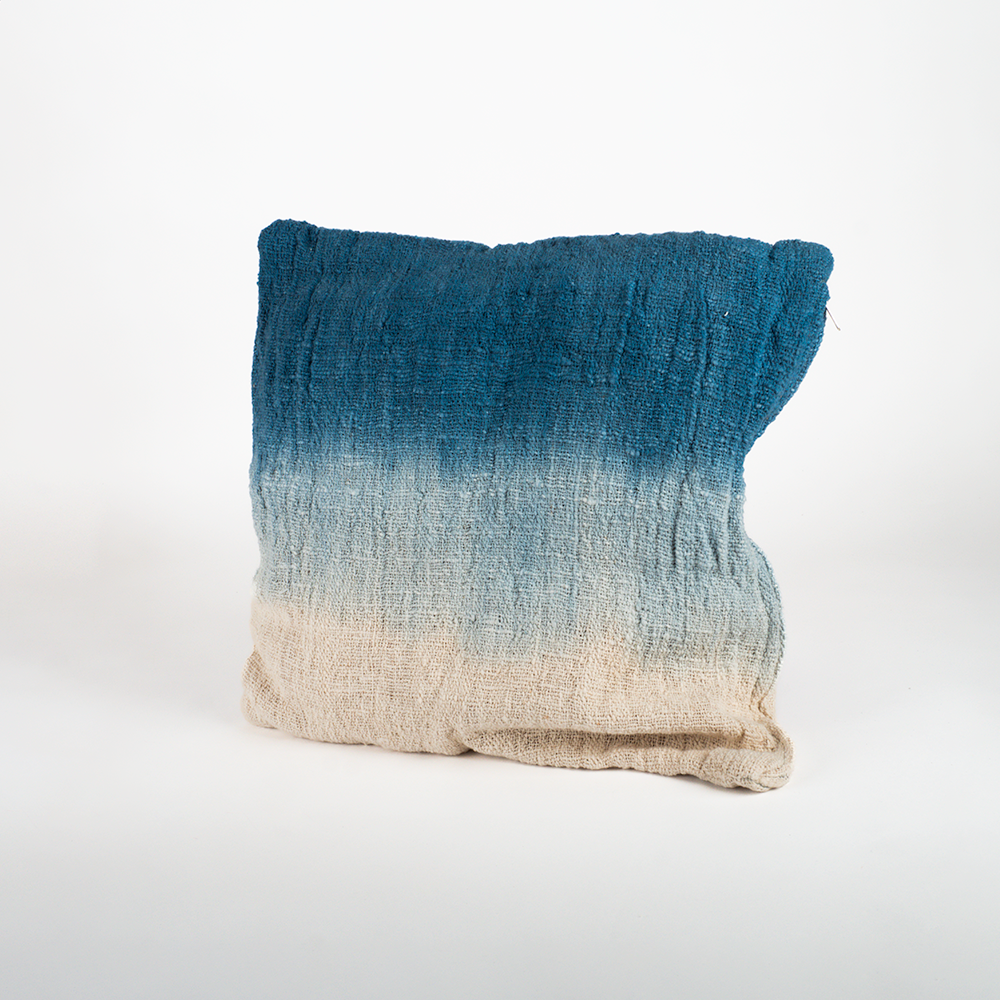 Housse de coussin tie and dye bleu