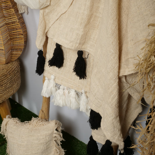 Plaid beige pompons noirs 140*240
