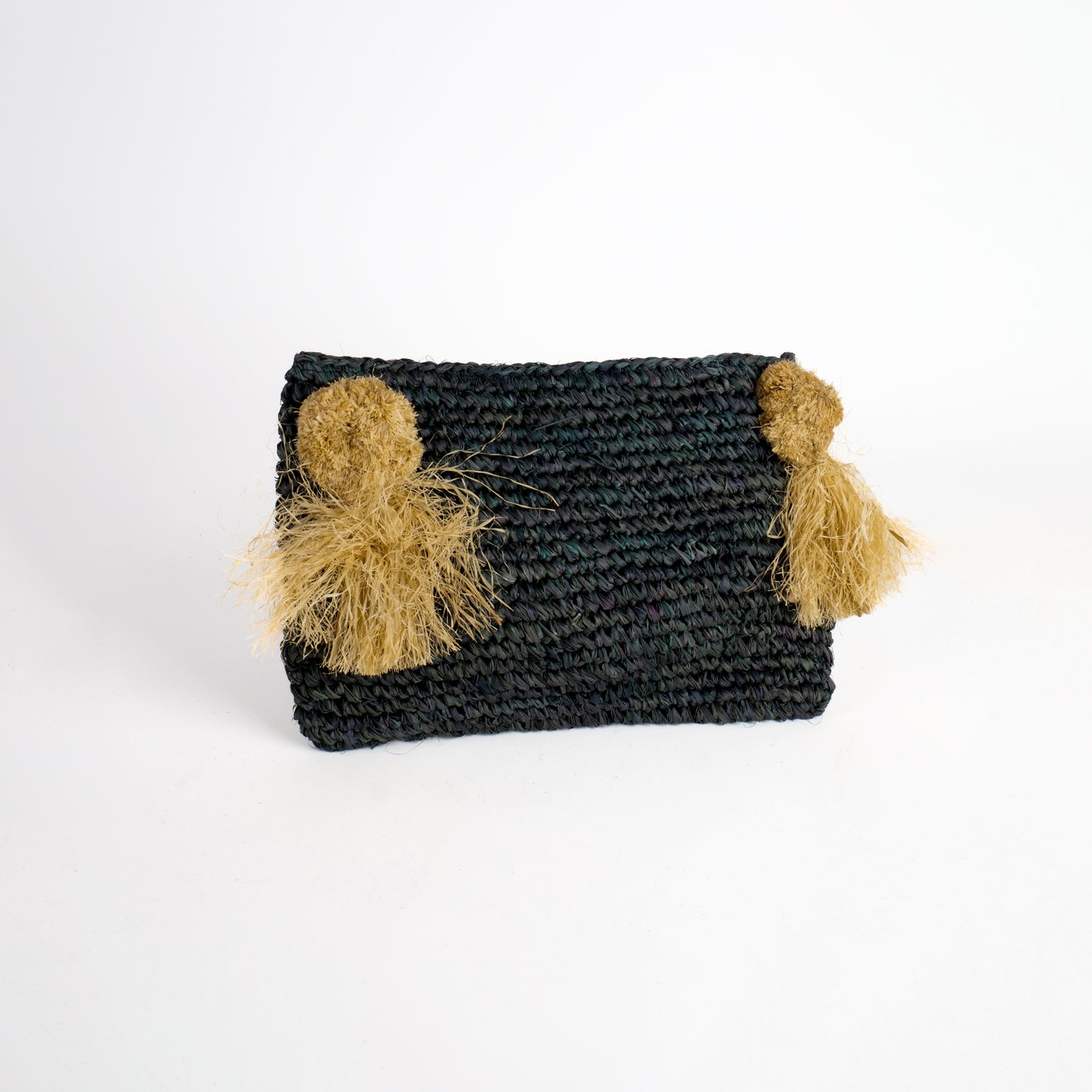 Pochette zippée en raphia noir, pompon naturel